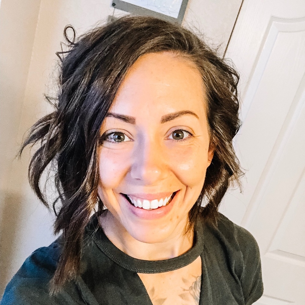 Meet your Posher, Emily